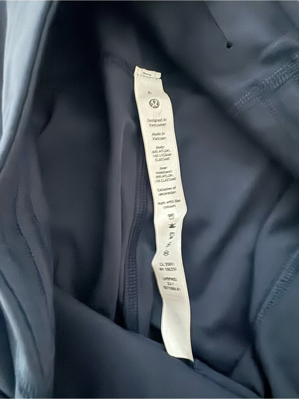 Womens Lululemon Navy Athletic Leggings with Notre Dame logo - Picture 2 of 4